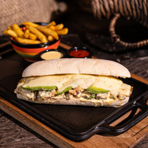 Sándwich de ceviche de tocino